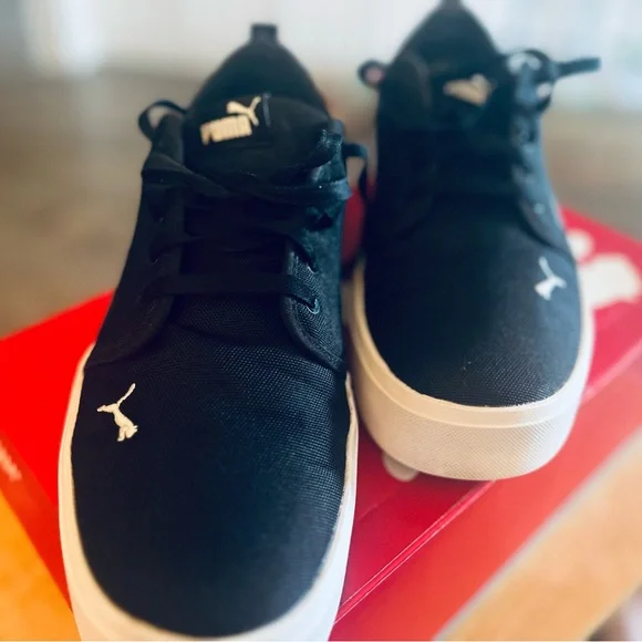 Puma Black Canvas Sneakers Low-Profile Design - Picture 4 of 5